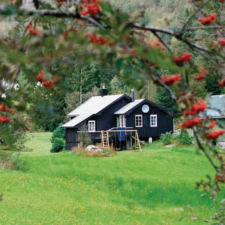 3 Bedroom Stunning In Tonstad